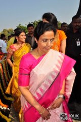 NTR Family Visit to NTR Ghat 2016